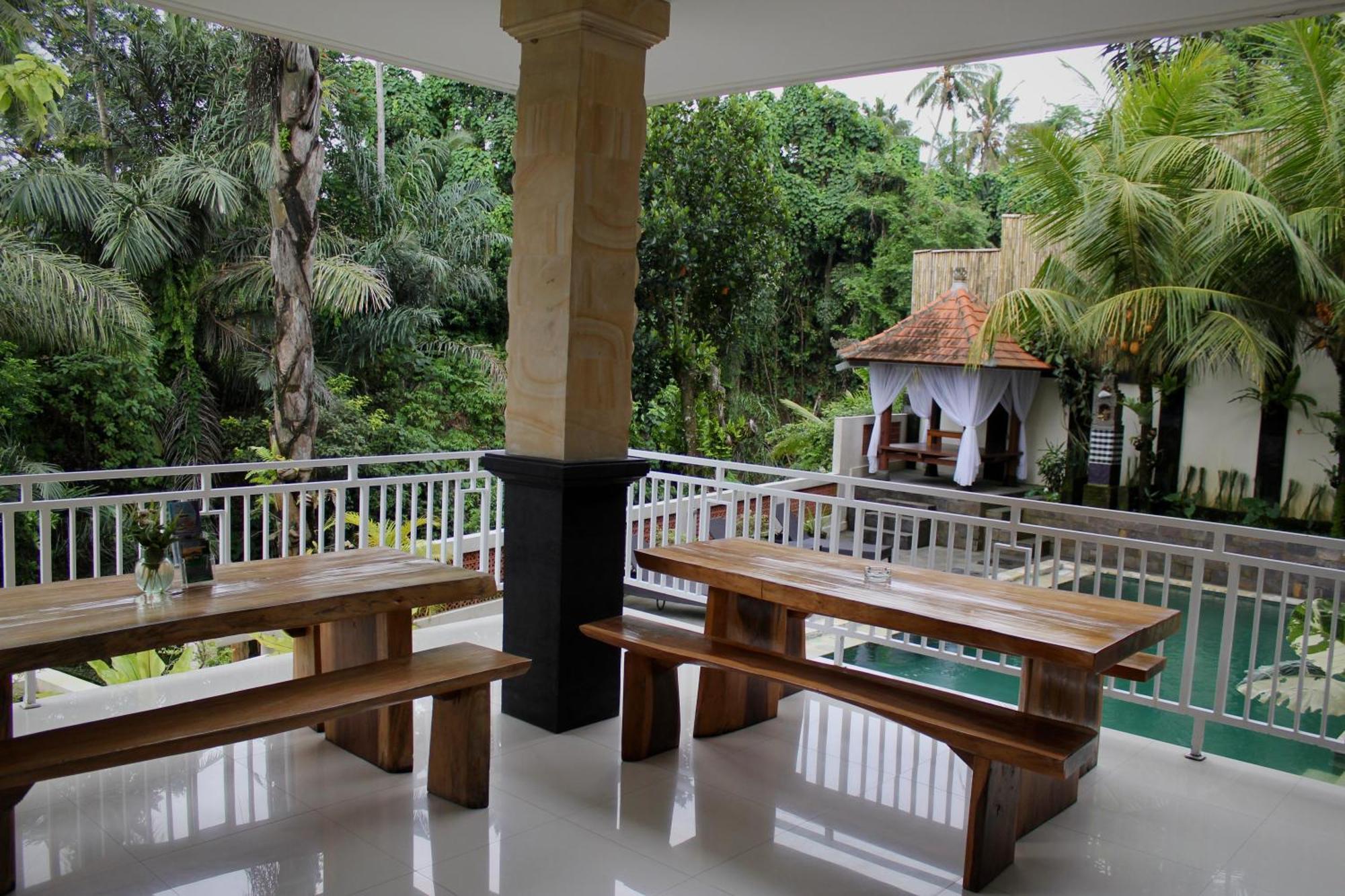 Hanaka Riverside Ubud エクステリア 写真